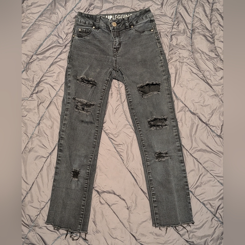 Refuge Distressed with Holes Black Skinny Jean Size 0 Cut Off